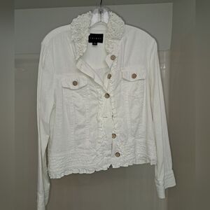 Tribal White Jacket with Textured Fabric